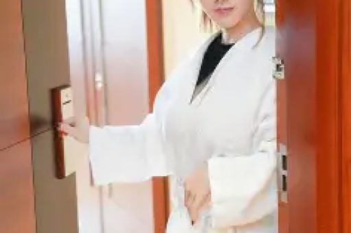 婚前车内激吻出轨玩过 14 位男星47 岁玉女至今未婚无人敢娶